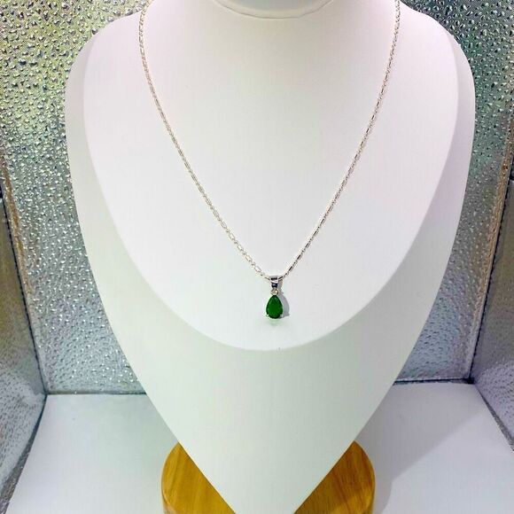 AXB Stunning Green Zircon Teardrop Gem & Sterling 925 Silver Chain - Picture 5 of 11